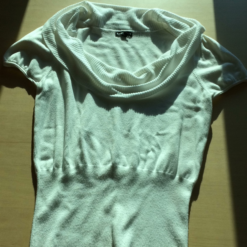 🌻🌻3 for $25 Express Top, Cap sleeves. M🌻🌻